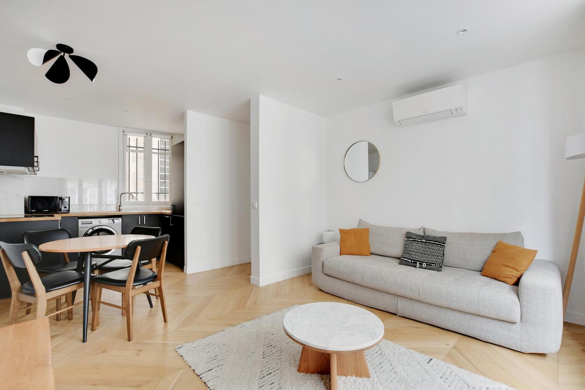 Pick A Flat'S Apartments In Saint Michel - Rue Du Sommerard 巴黎 外观 照片